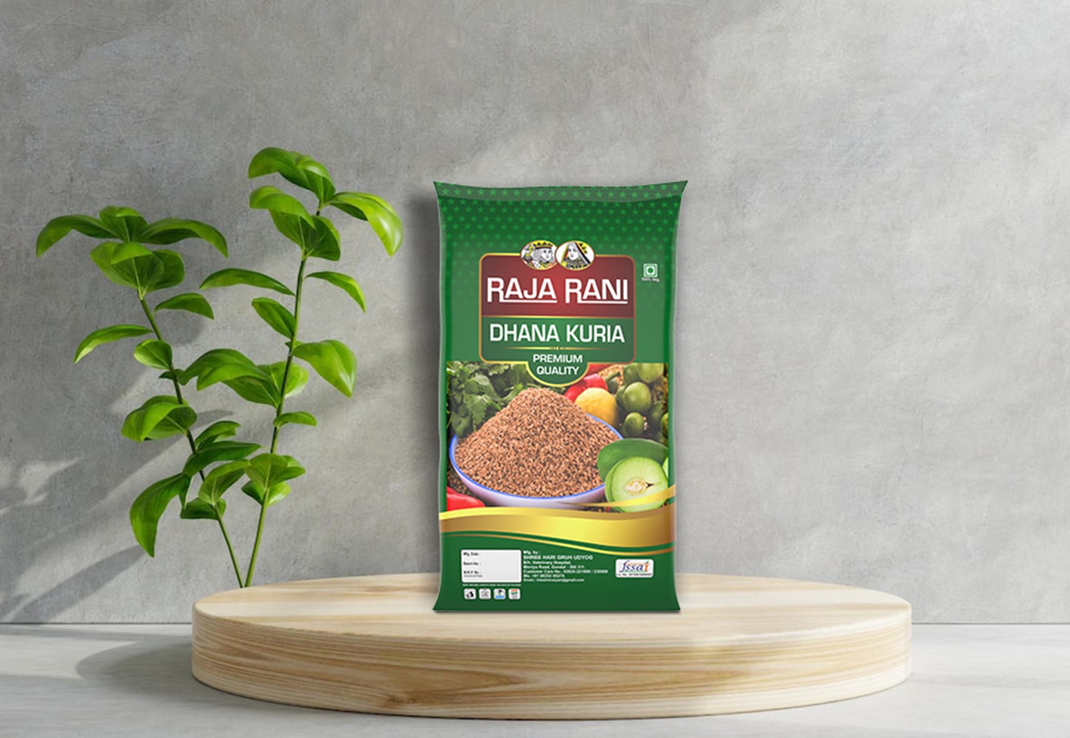 Split coriander seeds